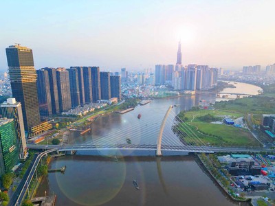 Quy mô kinh tế TP.HCM 6 tháng đầu năm 2026 theo giá hiện hành ước đạt 1,55 triệu tỷ đồng. Ảnh: Lê Toàn.