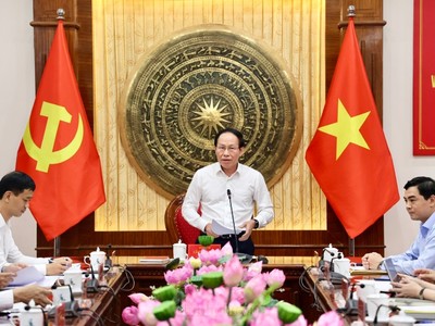 Phó Thủ tướng Lê Tiến Châu và đoàn công tác của Chính phủ làm việc với Ban Thường vụ Tỉnh ủy Thanh Hóa - Ảnh: VGP.