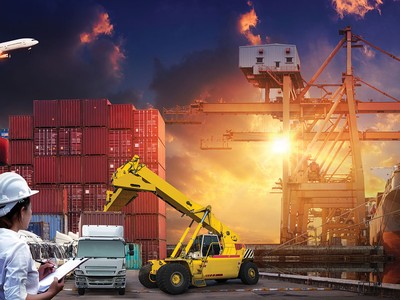 Giá dầu hạ nhiệt giúp hạ áp lực chi phí nhiên liệu, mở đường cho nhóm hàng không, vận tải và logistics cải thiện biên lợi nhuận