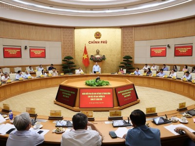 Đồng chí Phạm Gia Túc, Ủy viên Bộ Chính trị, Phó Bí thư Thường trực Đảng ủy Chính phủ, Phó Thủ tướng Thường trực, Phó Trưởng Ban Chỉ đạo Bảo vệ nền tảng tư tưởng của Đảng, đấu tranh phản bác các quan điểm sai trái, thù địch (Ban Chỉ đạo 35) Trung ương, Trưởng Ban Chỉ đạo 35 Đảng ủy Chính phủ dự cuộc làm việc của Đoàn kiểm tra Ban Chỉ đạo 35 Trung ương với Ban Thường vụ Đảng ủy Chính phủ - Ảnh: VGP.