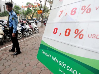 Lãi suất cho vay doanh nghiệp tại các ngân hàng lên tới mức 12-15%/năm