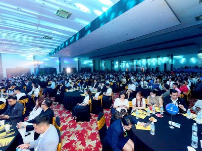 Gần 800 khách mời tham dự lễ ra mắt tòa tháp The Fest 2 với chủ đề “Tâm mạch lễ hội - Nhịp đập phồn vinh”.