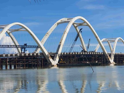 Dự án Cầu Nhật Lệ 3 và đường hai đầu cầu. Ảnh: Ngọc Tân