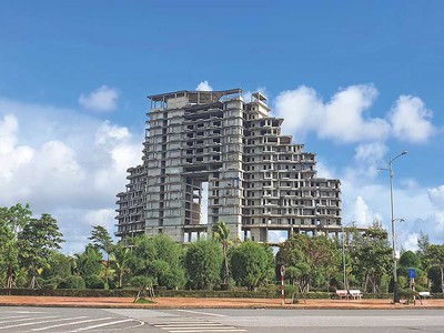 Dự án Khu du lịch sinh thái Sài Gòn - Bảo Ninh mới hoàn thành phần thô và phải dừng thi công nhiều năm (Ảnh: N.T) 