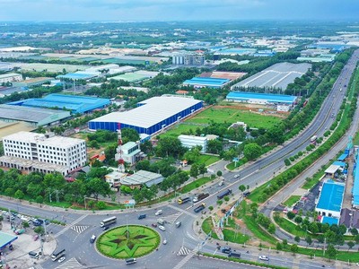 Doanh nghiệp đầu tư vào TP.HCM vẫn khó khăn trong việc tiếp cận đất đai - Ảnh: Lê Toàn