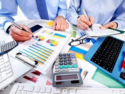 Phạt tiền từ 30.000.000 đồng đến 70.000.000 đồng đối với hành vi kê khai không trung thực, không chính xác nội dung hồ sơ đăng ký thành lập doanh nghiệp. Ảnh minh họa.