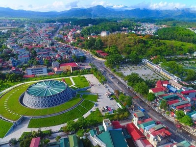 Thủ tướng yêu cầu tỉnh Điện Biên cụ thể hóa mô hình “4 cực tăng trưởng”, trong đó tập trung phát triển cực Điện Biên Phủ - Mường Thanh - Mường Phăng thành hạt nhân dẫn dắt tăng trưởng của tỉnh. 