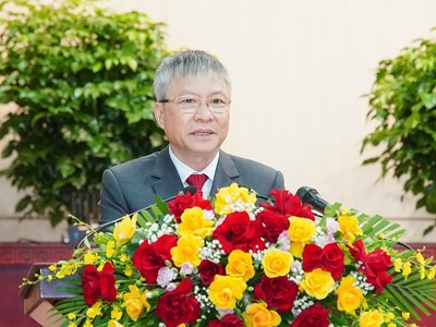 Ông Nguyễn Đức Dũng, Phó Bí thư Thành ủy, Chủ tịch HĐND TP. Đà Nẵng phát biểu khai mạc kỳ họp thứ 4, HĐND TP. Đà Nẵng khóa XI vào sáng 30/7. 