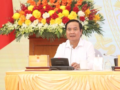 Thứ trưởng Bộ Nông nghiệp và Môi trường Võ Văn Hưng cung cấp thông tin cho báo chí. Ảnh: Đức Minh.