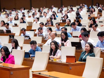 Hồ sơ nghị quyết thành lập hai thành phố sẽ được trình Quốc hội ngay tại Kỳ họp không thường lệ lần thứ nhất. 
