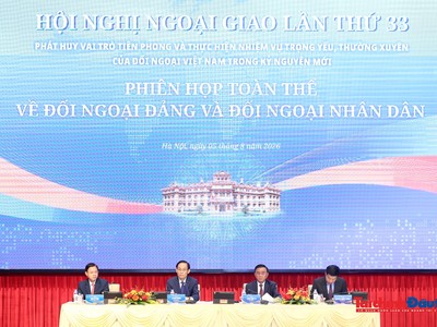 Quang cảnh phiên họp. Ảnh: Đức Thanh