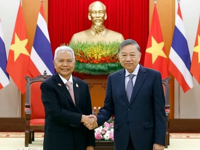 Tổng Bí thư, Chủ tịch nước Tô Lâm tiếp Chủ tịch Quốc hội kiêm Chủ tịch Hạ viện Thái Lan Sophon Zaram. (Ảnh: Thống Nhất/TTXVN)