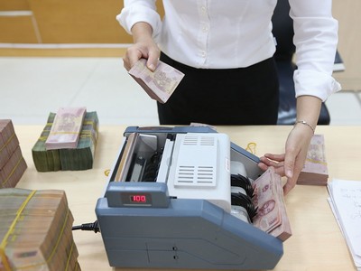 Lãi suất cho vay của các ngân hàng luôn có độ trễ với đà tăng của lãi suất huy động