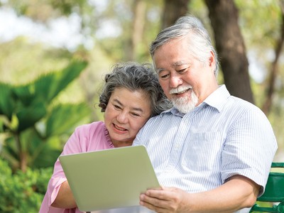 Chăm sóc dựa vào gia đình vẫn được xem là nền tảng của hệ thống chăm sóc người cao tuổi tại Việt Nam, song cần được hỗ trợ bằng các dịch vụ và chính sách phù hợp