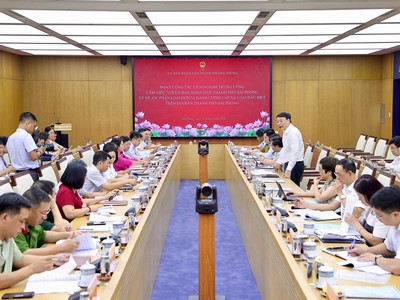 Đoàn công tác liên ngành Trung ương làm việc với thành phố Hải Phòng về Đề án phân loại đơn vị hành chính cấp xã loại đặc biệt. Ảnh: Việt Cường