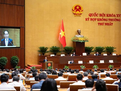Quốc hội nghe tờ trình Dự án Luật Phát triển đô thị 