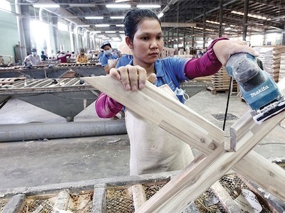 Sức mua của thị trường nội thất trong nước phục hồi chậm và cạnh tranh ngày càng gay gắt