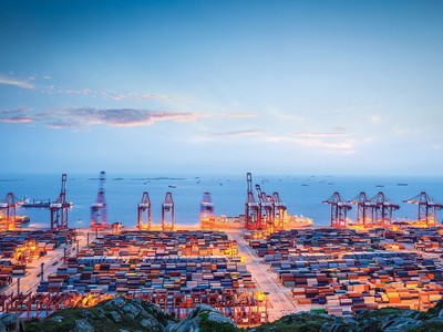 Nhu cầu xuất nhập khẩu và sản lượng hàng hóa tăng đang mở thêm dư địa tăng trưởng cho doanh nghiệp cảng biển