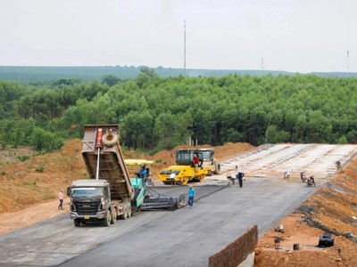 Nhu cầu vật liệu xây dựng tập trung rất lớn tại các khu vực đang đồng thời triển khai nhiều công trình, dự án trọng điểm quốc gia.