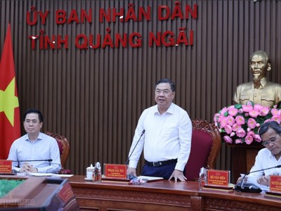 Phó Thủ tướng Thường trực Phạm Gia Túc chủ trì cuộc làm việc với Ban Thường vụ Tỉnh ủy Quảng Ngãi chiều 15/8 - Ảnh: chinhphu.vn