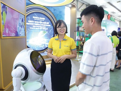 Mới đây, Nam A Bank niêm yết lãi suất cho vay giảm tối đa 0,7%/năm với khách hàng cá nhân