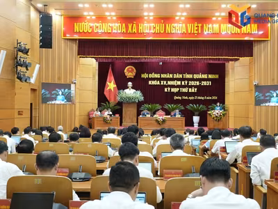 Quang cảnh kỳ họp. Ảnh: QMG