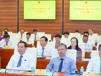 Tỉnh Khánh Hòa chính thức áp dụng nhiều chính sách hấp dẫn để thu hút, phát triển nhân lực chất lượng cao trong lĩnh vực khoa học, công nghệ, đổi mới sáng tạo và chuyển đổi số của tỉnh. Ảnh: Bảo Anh 