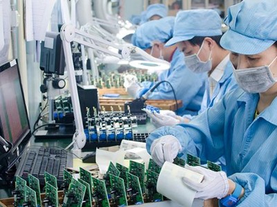 Xuất khẩu điện tử mang về gần 150 tỷ USD sau 8 tháng. 