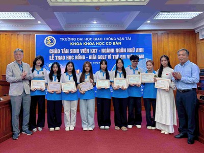 Báo Tài chính - Đầu tư nối dài hành trình “Vì trẻ em Việt Nam” tại Trường Đại học Giao thông vận tải 