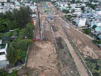 Kết quả giải ngân đầu tư công 8 tháng của TP.HCM chuyển biến tích cực cả về giá trị tuyệt đối và tỷ lệ so với cùng kỳ 2025, tăng từ 44,1% lên 57,7%. Ảnh: Lê Toàn.