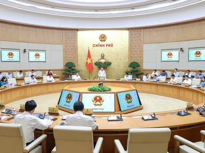  Phiên họp Chính phủ thường kỳ tháng 8 năm 2026.