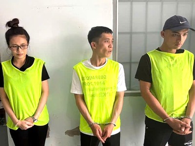 Các đối tượng sử dụng ứng dụng ngân hàng giả để lừa đảo