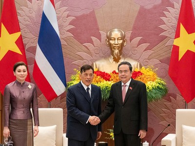 Chủ tịch Quốc hội Trần Thanh Mẫn hội kiến Nhà vua Thái Lan Maha Vajiralongkorn Phra Vajiraklaochaoyuhua và Hoàng hậu.