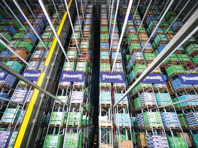 Vinamilk sở hữu các nhà máy hiện đại sánh ngang những doanh nghiệp sữa lớn của thế giới 