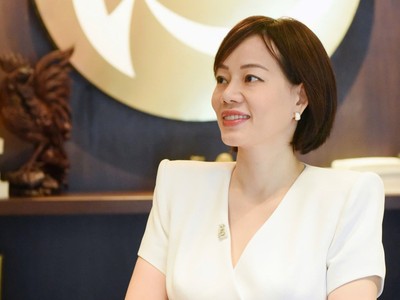 Bà Ngô Thùy Linh - Chủ tịch HĐQT Công ty cổ phần Chứng khoán SmartInvest (AAS)