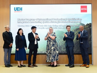 Lễ ra mắt Chương trình Thạc sĩ Kế toán tích hợp Chứng chỉ nghề nghiệp.Ảnh: ACCA Việt Nam
