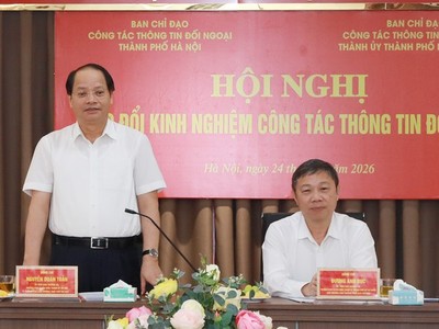 Trưởng ban Tuyên giáo Thành ủy Hà Nội Nguyễn Doãn Toản phát biểu tại hội nghị.