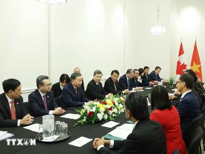 Tổng Bí thư, Chủ tịch nước Tô Lâm tiếp Nhóm Nghị sỹ hữu nghị Canada - Việt Nam. (Ảnh: Thống Nhất/TTXVN)