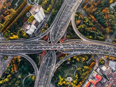  Xây dựng kết cấu hạ tầng đồng bộ nhằm đưa nước ta cơ bản trở thành nước công nghiệp theo hướng hiện đại.