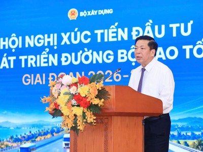 Bộ trưởng Bộ Xây dựng Trần Hồng Minh phát biểu tại Hội nghị xúc tiến đầu tư. 