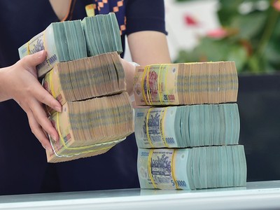 Lãi suất cho vay bình quân của các ngân hàng thương mại trong tháng 8 tăng 0,1 - 0,2%/năm so với tháng trước đó