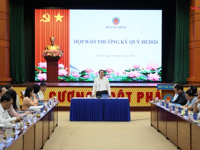 Thứ trưởng Nguyễn Đức Chi chủ trì họp báo (Ảnh: Mạnh Tuấn)