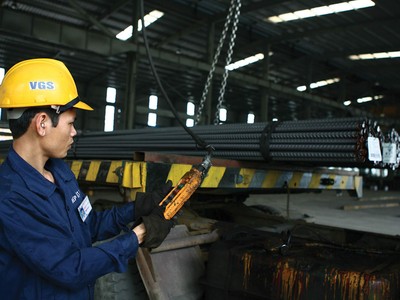Nhu cầu thép trong nước được kỳ vọng tăng nhờ xây dựng, hạ tầng và đầu tư công
