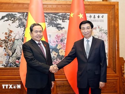 Chủ tịch Quốc hội Trần Thanh Mẫn hội kiến Chủ tịch Chính hiệp toàn quốc Trung Quốc Vương Hộ Ninh. (Ảnh: Doãn Tấn/TTXVN)