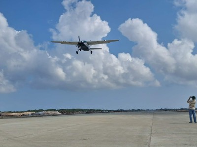 Chuyến bay kỹ thuật kiểm tra rà soát an toàn tĩnh không và chướng ngại vật tại đường cất hạ cánh Cảng Hàng không Quảng Trị.