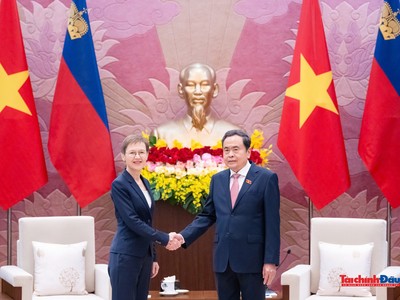 Chủ tịch Quốc hội Trần Thanh Mẫn hội kiến với Thủ tướng Liechtenstein.