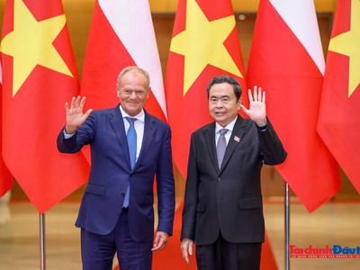 Chủ tịch Quốc hội Trần Thanh Mẫn đã hội kiến Thủ tướng Ba Lan Donald Tusk.