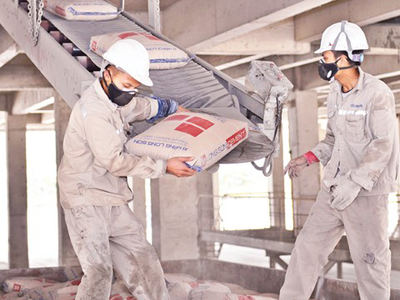 Tiêu thụ xi măng trong nước và xuất khẩu đều khởi sắc.