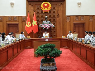 Thủ tướng Lê Minh Hưng chủ trì cuộc họp nghe báo cáo về tiến độ chuẩn bị cho Năm APEC Việt Nam 2027 - Ảnh: chinhphu.vn