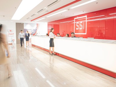 Thị trường giao dịch bùng nổ đã đem lại cơ hội lớn cho các công ty chứng khoán.